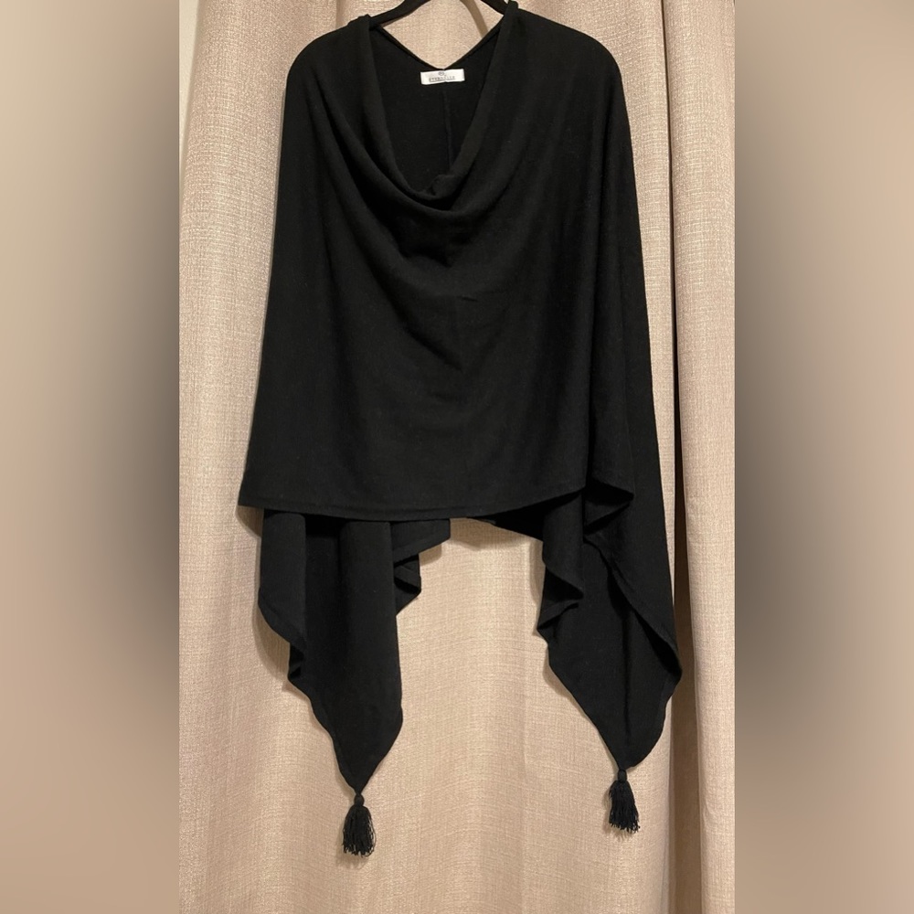 EUC Poncho with tassels